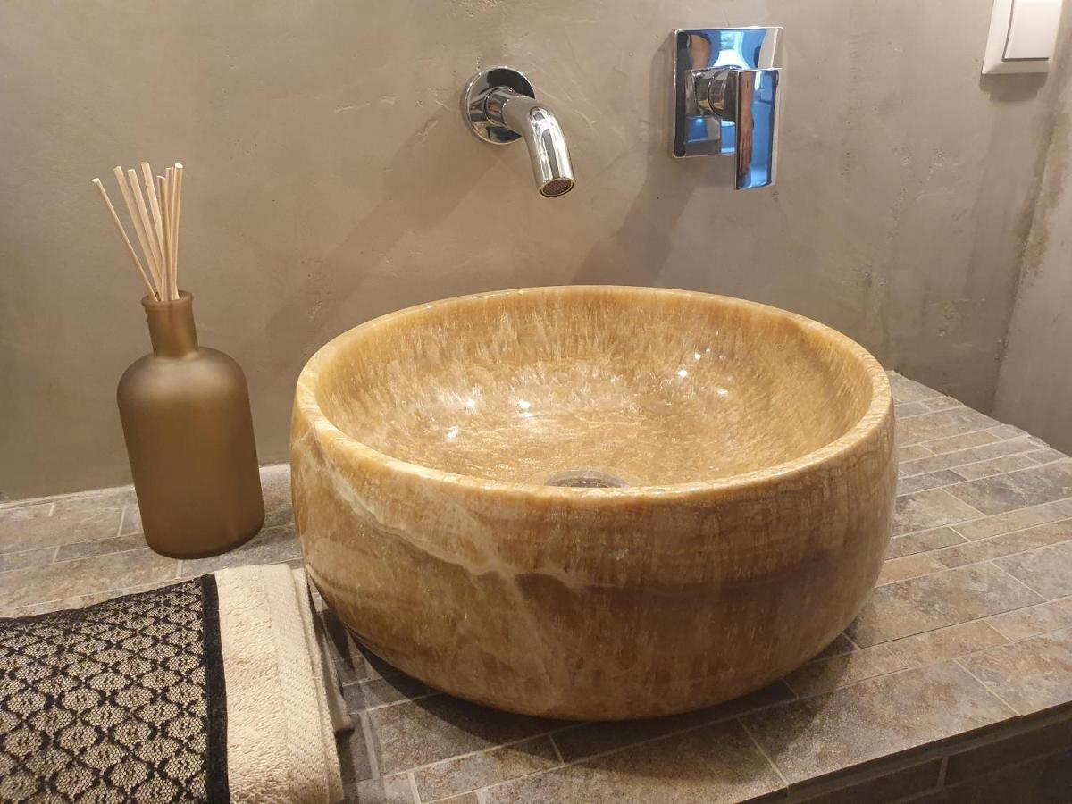 فيلا Dioni Luxury House Nea Iraklitsa المظهر الخارجي الصورة